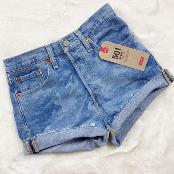 NWT LEVI’S PREMIUM 501 DENIM HIGH WAISTED SHORTS - Picture 7 of 7